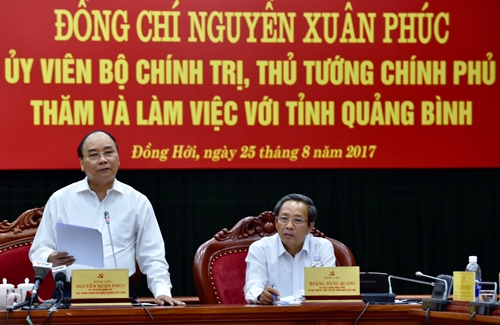 Thủ tướng Nguyễn Xuân Phúc làm việc với  tỉnh Quảng Bình